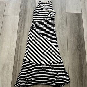 Black & White Striped Sleeveless Maxi Dress